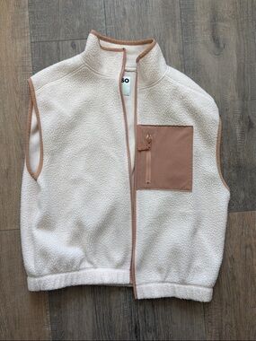 SO Cream Sherpa Vest with Tan Trim